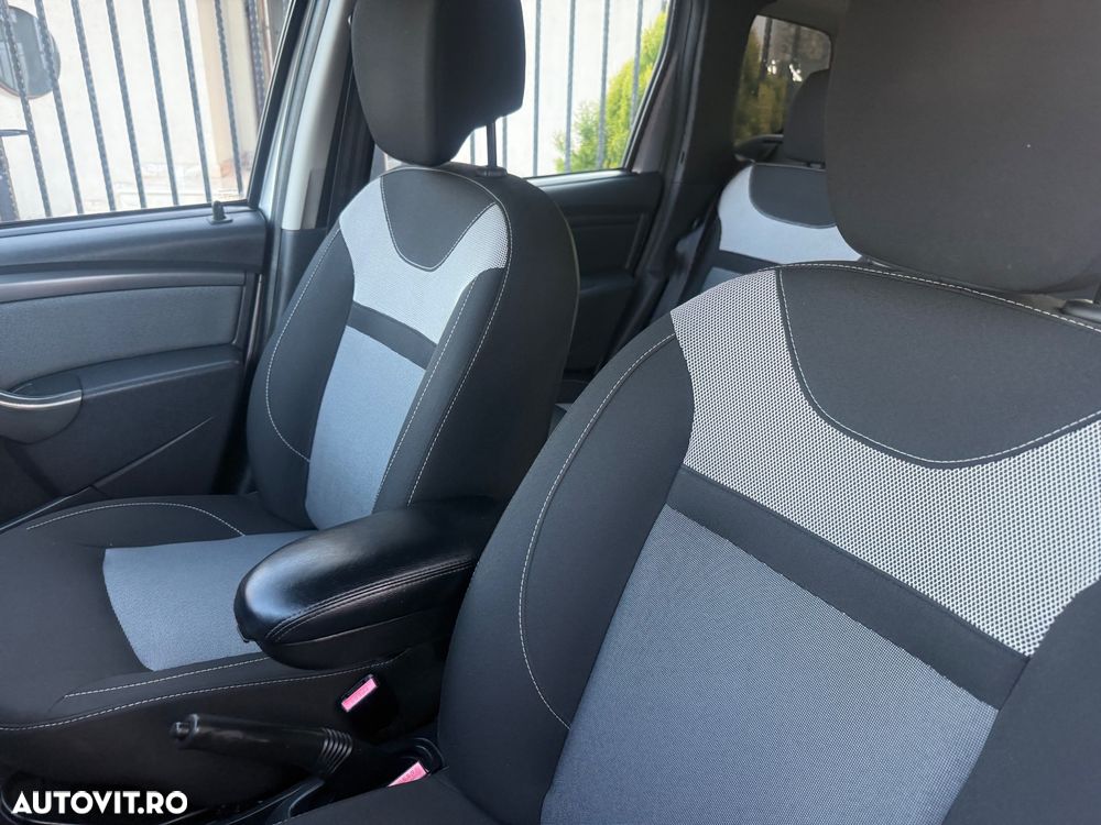 Dacia Duster 1.5 dCi 4x2 Prestige - 18