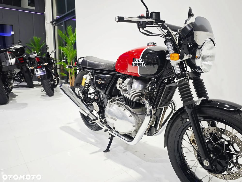Royal Enfield Interceptor - 8