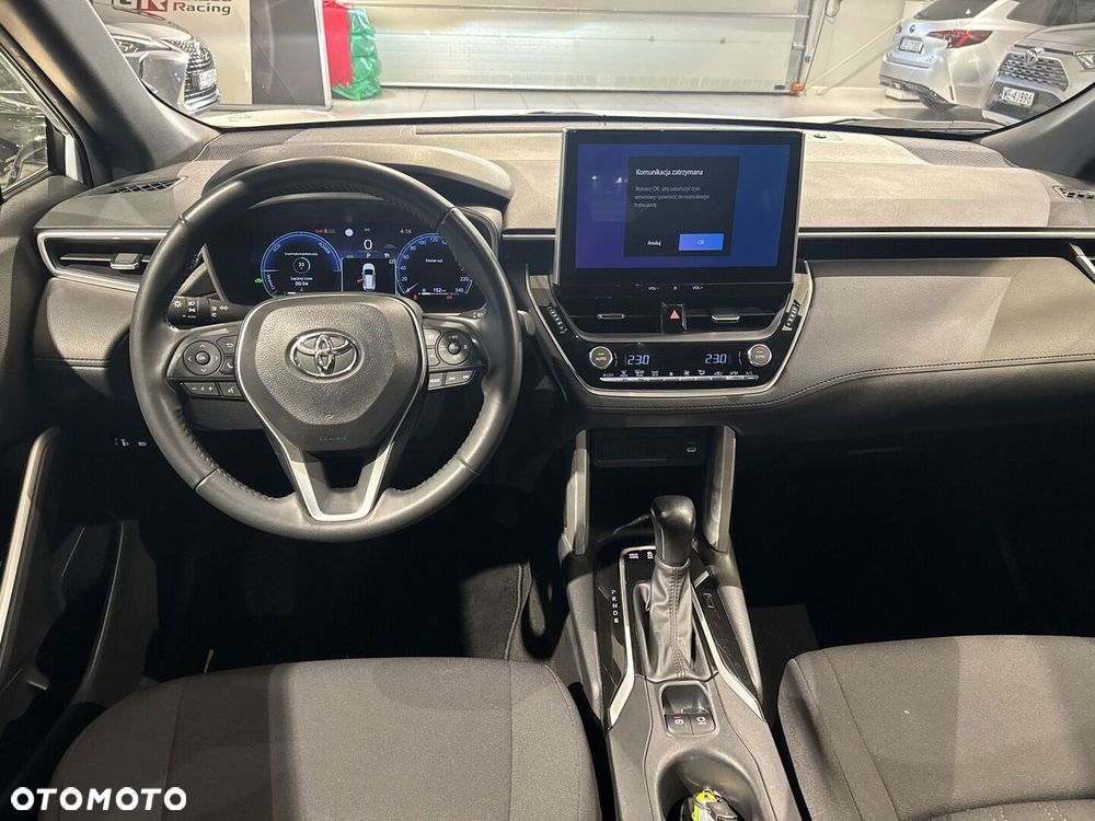 Toyota Corolla Cross - 12