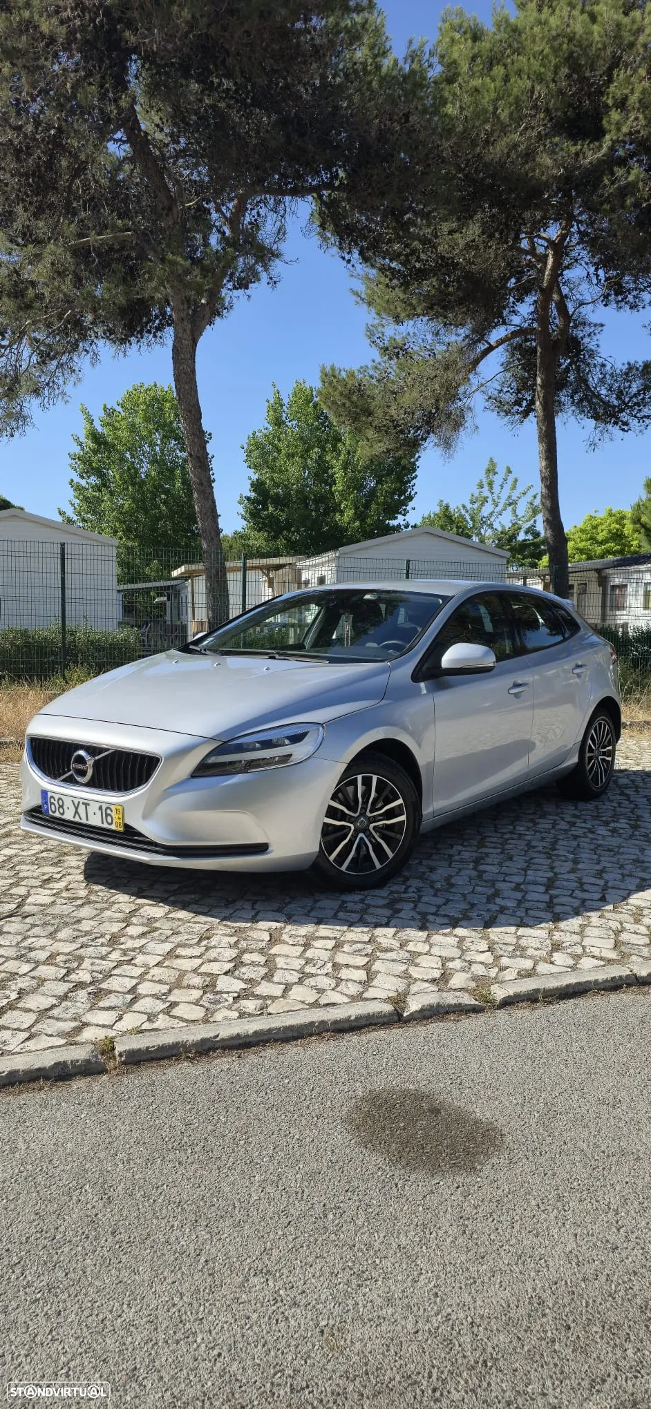 Volvo V40 2.0 D3 R-Design Momentum Geartronic - 4