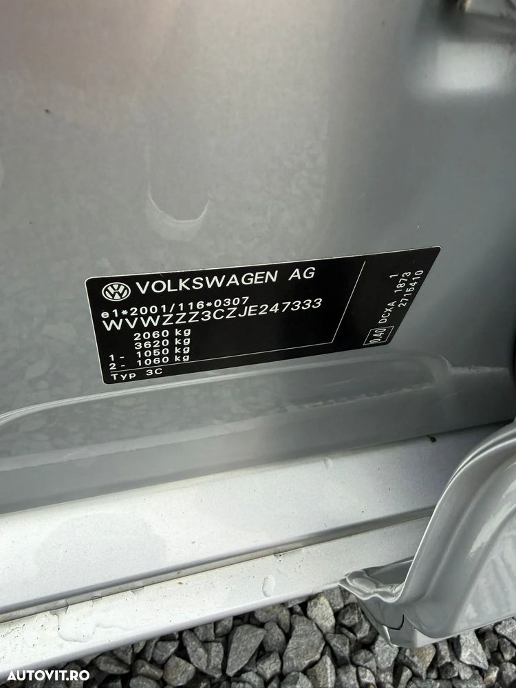 Volkswagen Passat Variant 1.6 TDI SCR DSG Comfortline - 12