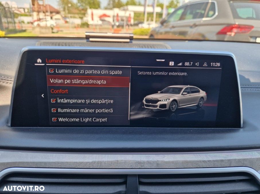 BMW Seria 7 730Ld xDrive - 33