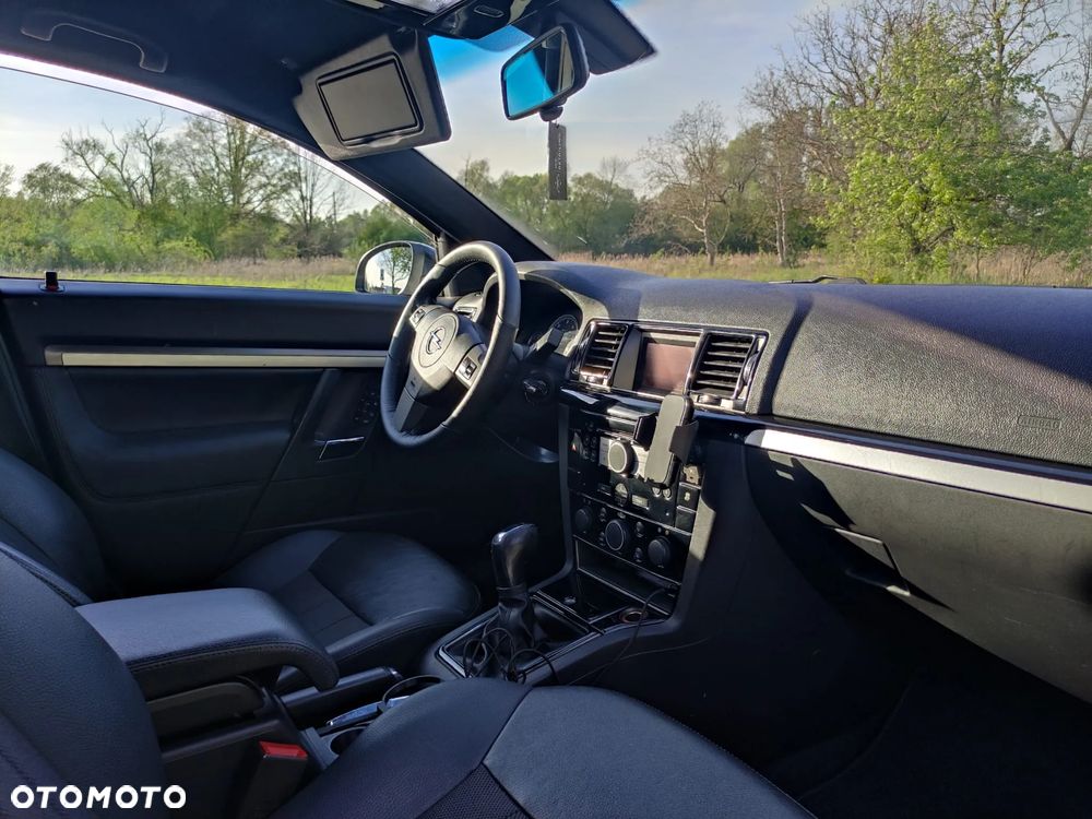 Opel Vectra 1.9 CDTI Sport / GTS - 35