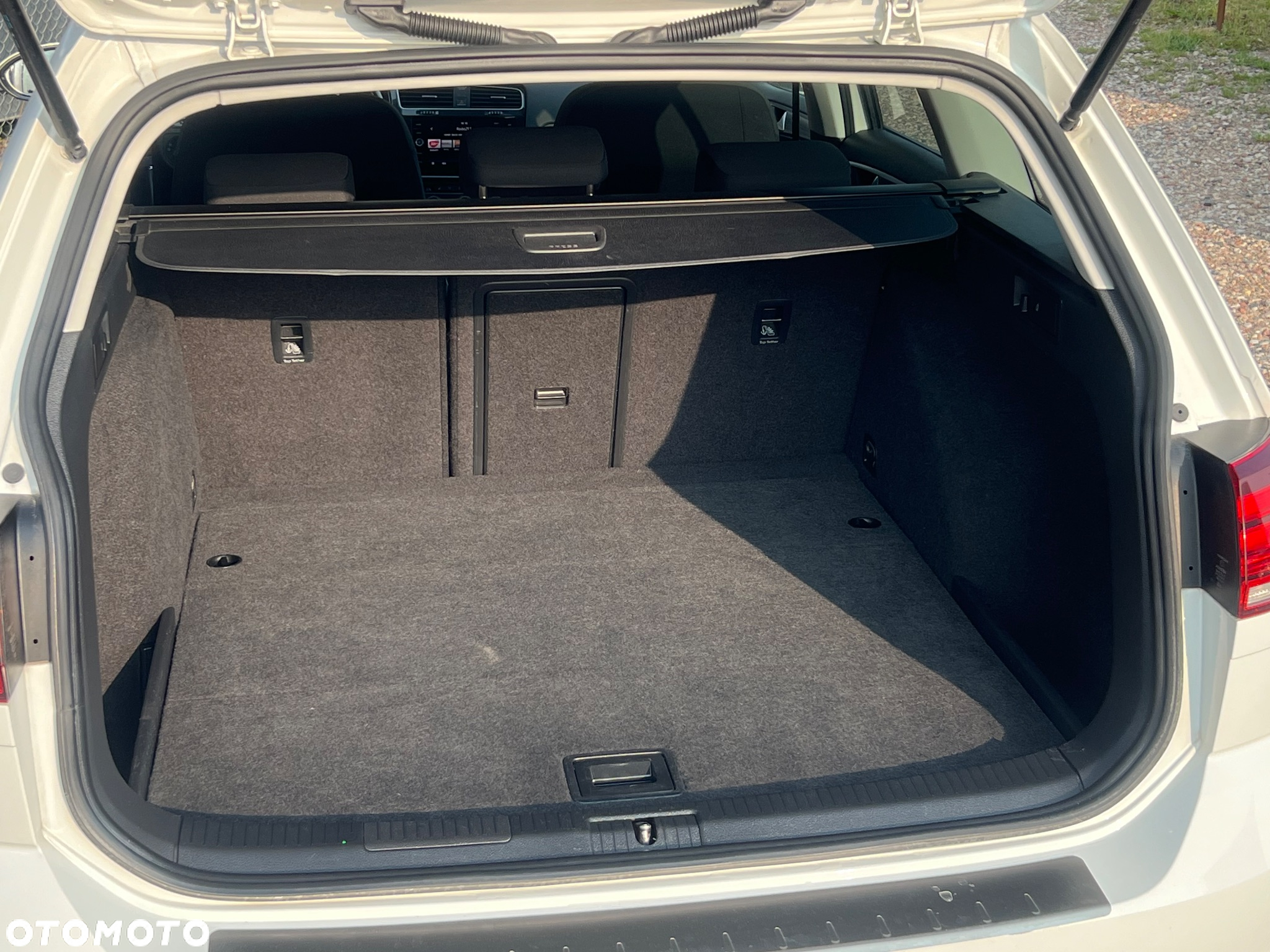 Volkswagen Golf VIII 1.5 TSI EVO Style - 31