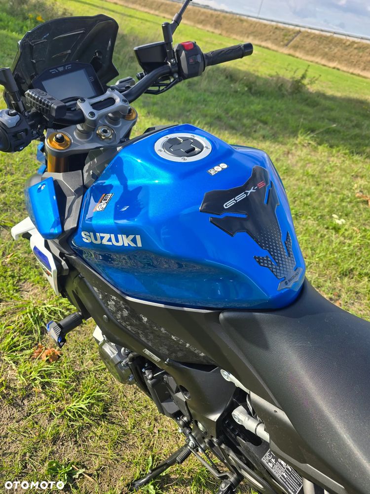 Suzuki GSX 1000 - 8