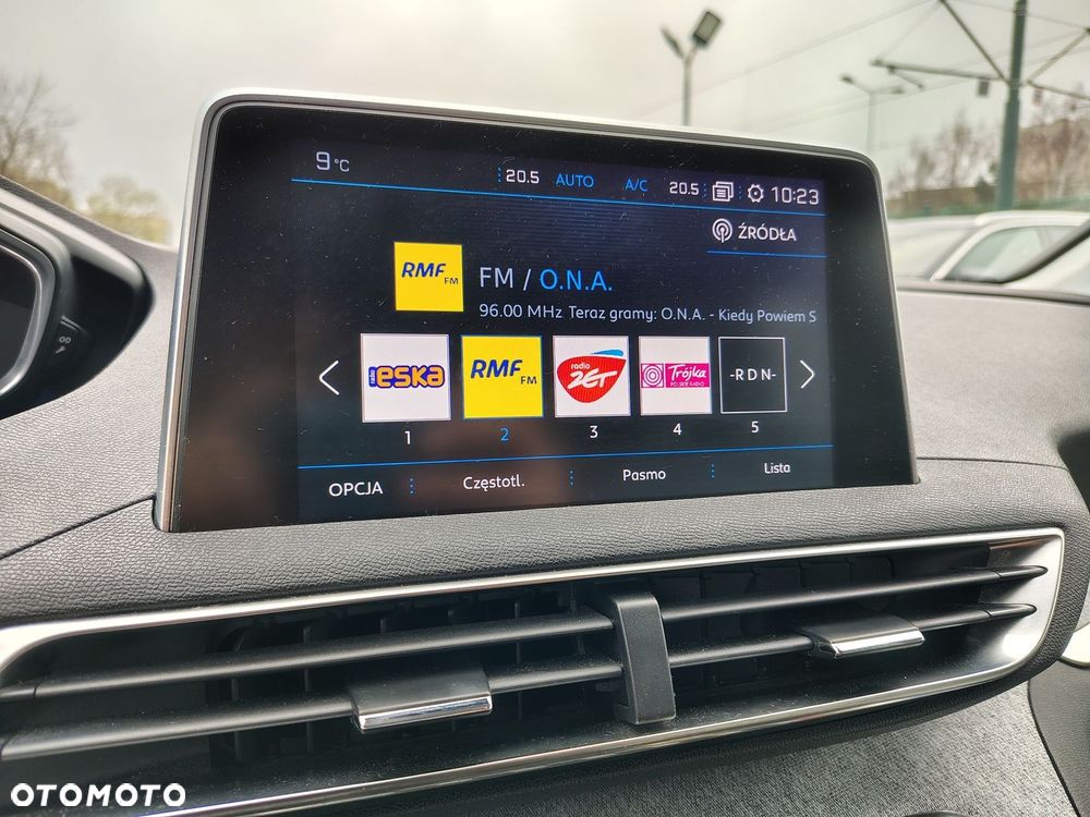 Peugeot 3008 1.2 PureTech GPF Allure S&S - 20