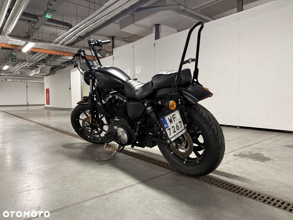 Harley-Davidson Sportster Iron 883 - 3