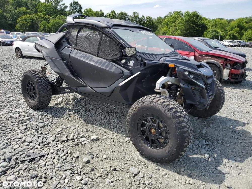 Can-Am Maverick - 23