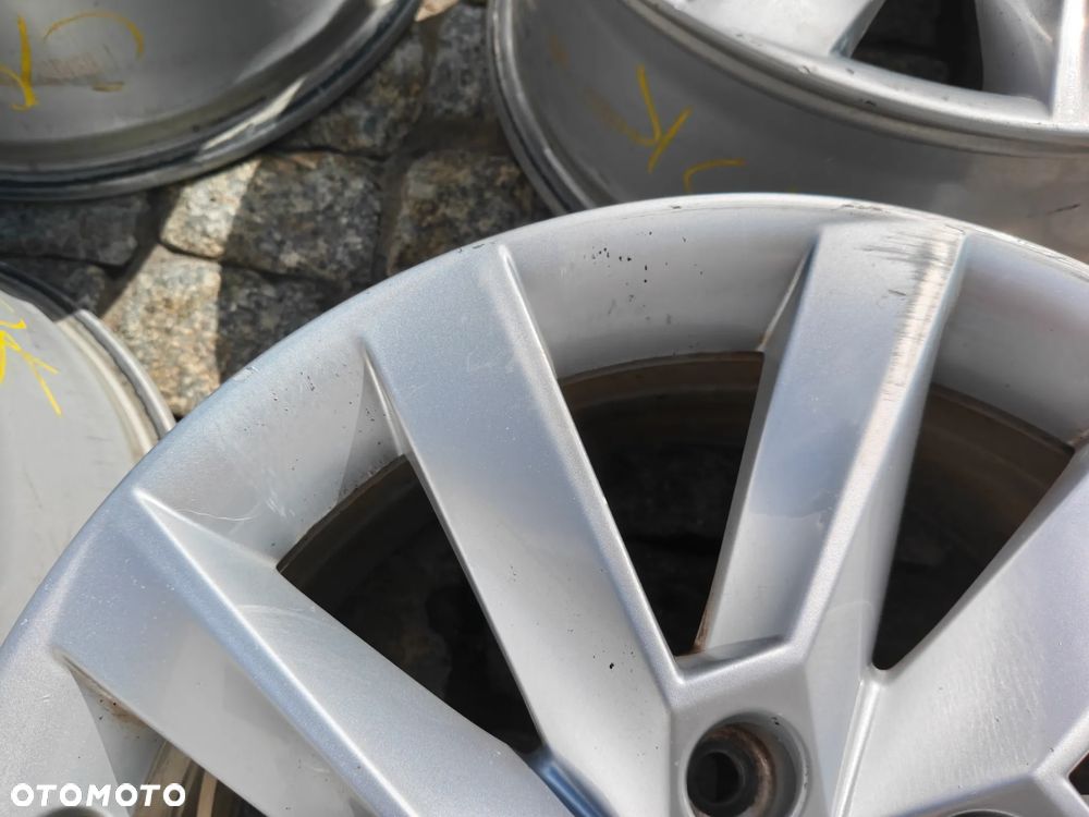 Felgi Aluminiowe 17 Skoda Superb 5x112 ET40 Seat Audi VW 3V0601025C - 15