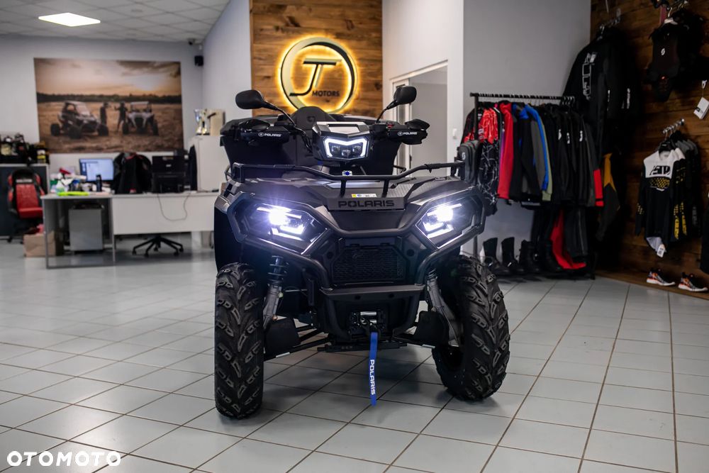 Polaris Sportsman - 1
