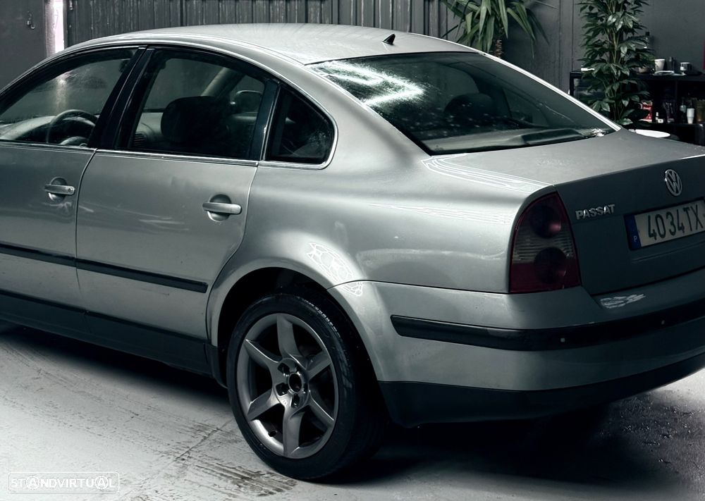 VW Passat 1.9 TDi Comfortline - 7
