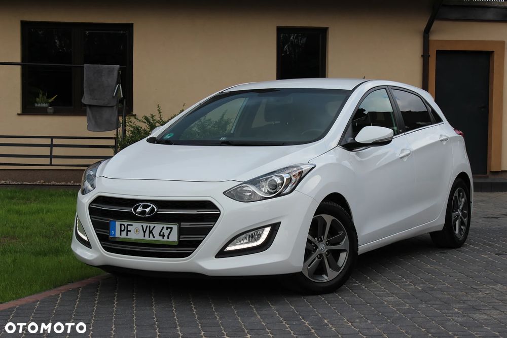 Hyundai i30 1.4 Select - 19