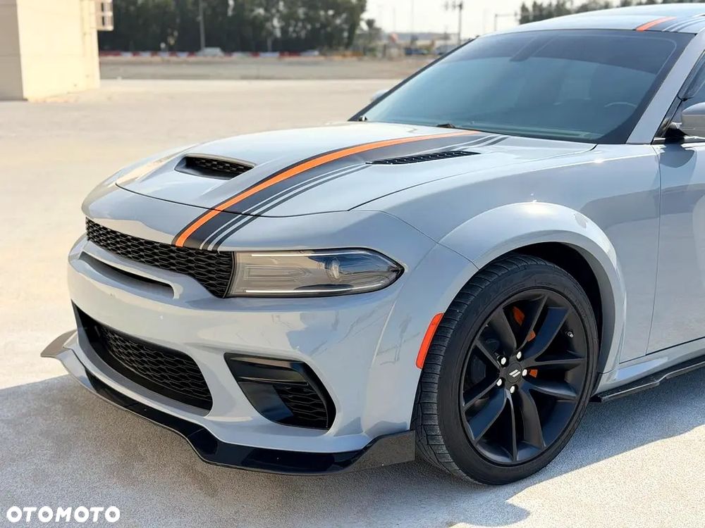 Dodge Charger - 4