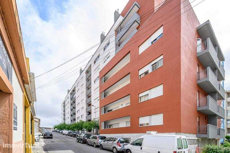 Apartamento T1 em Rio Tinto Próximo Estação - Grande imagem: 2/5