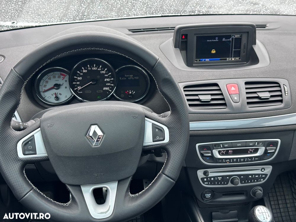 Renault Megane TCe 180 GT - 12