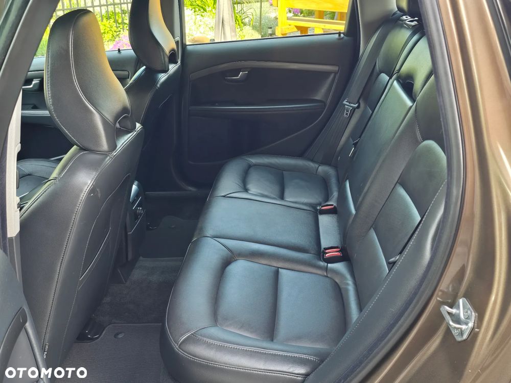 Volvo V70 D4 Geartronic Summum - 22