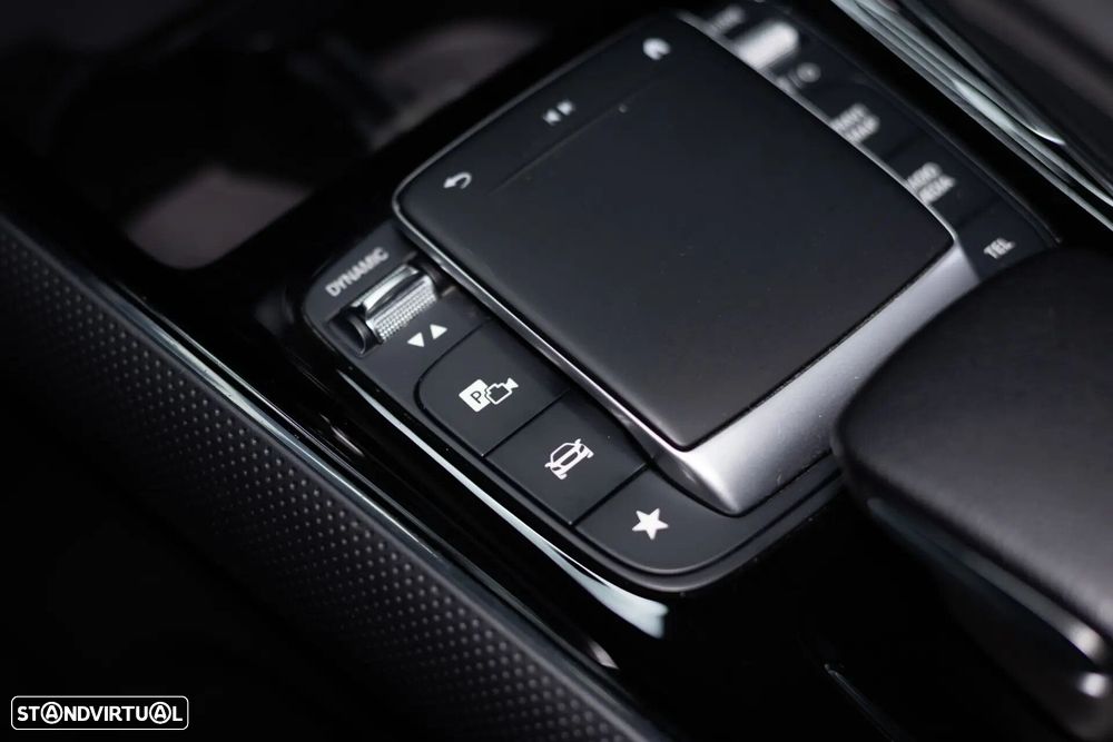 Mercedes-Benz GLA 180 d Business Solutions - 29