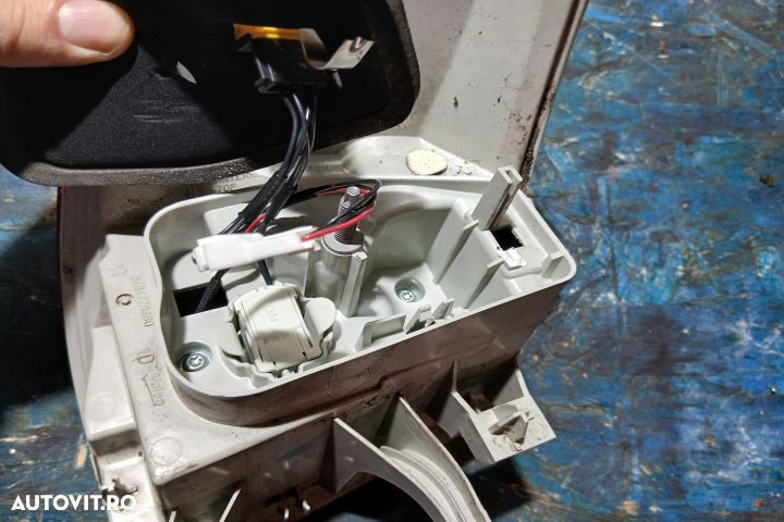 Lampa / Tripla stop dreapta pe aripa R1-S1D02-2A01 R1-S1D02-2A01 Peug - 4