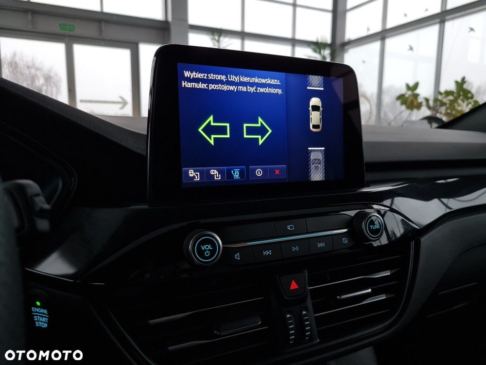 Ford Kuga - 36