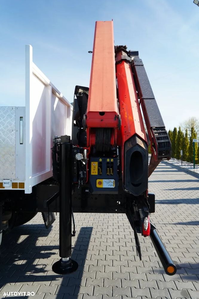 MAN / 6.6 M CAROSERIE + CUPTOR PALFINGER PK 18002-EH B / MAX. CAPACITATE DE RIDICARE: 6.000 KG / FURCĂ PENTRU PALEȚI / COMANDĂ RADIO / ROTATOARE / PODEA REZISTENTĂ - 21
