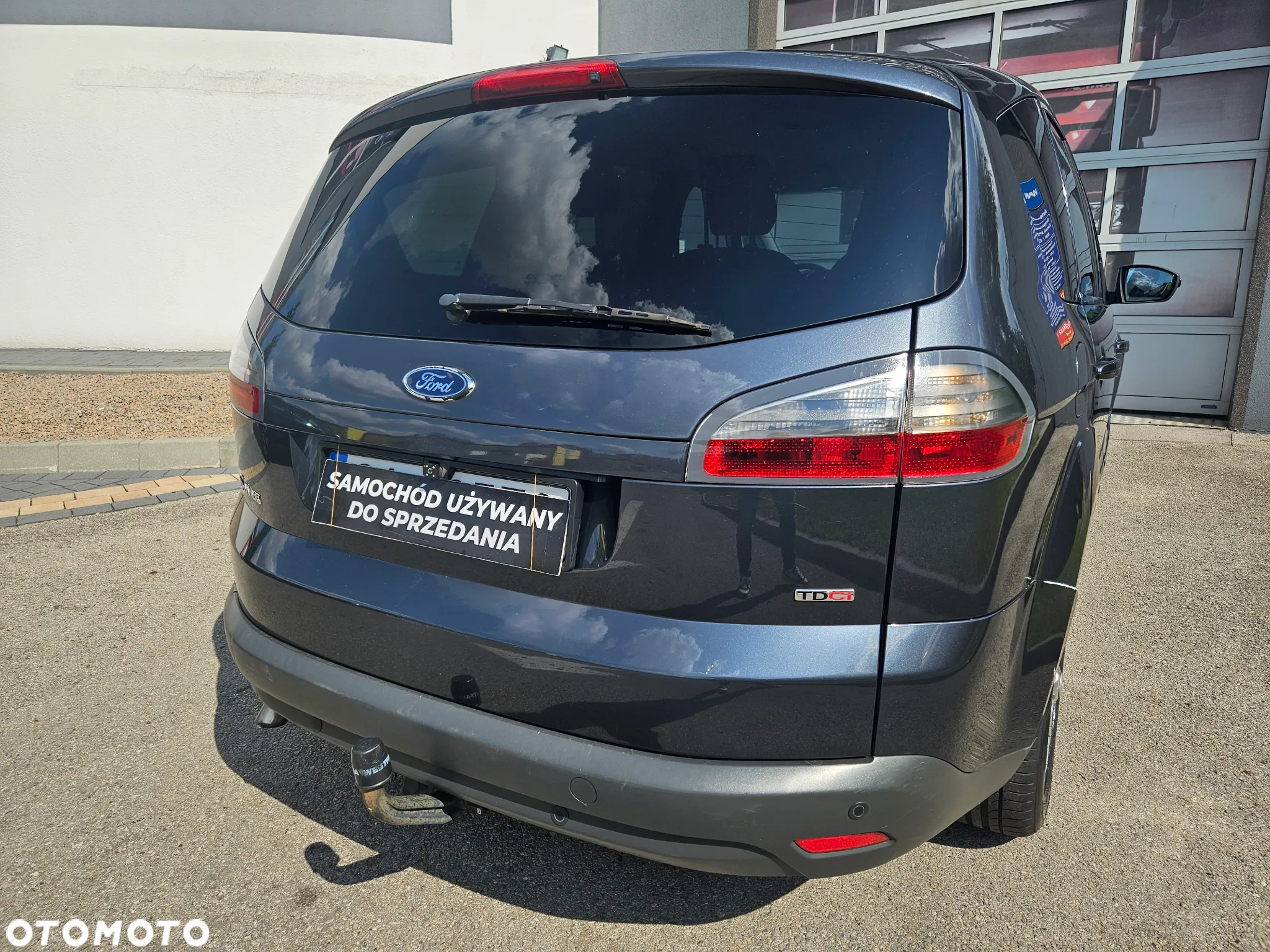 Ford S-Max - 16