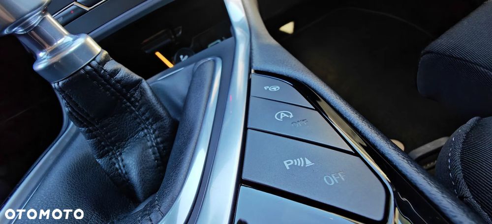 Ford S-Max 2.0 EcoBlue Titanium - 32