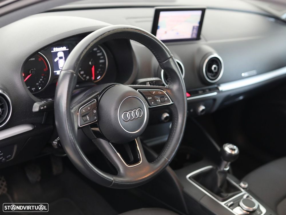 Audi A3 Sportback 30 TDI - 8
