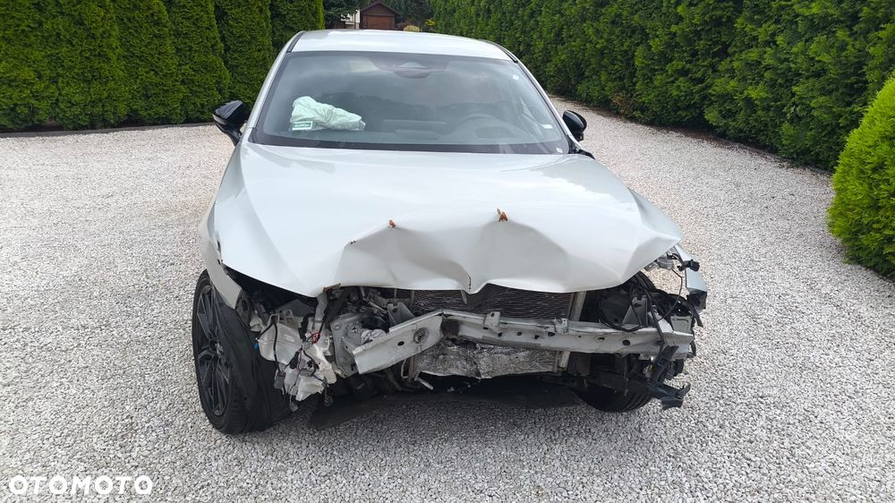 Mazda 3 - 6