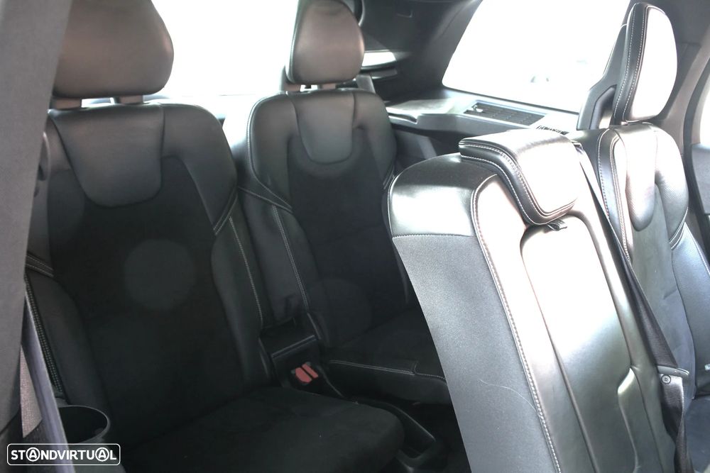 Volvo XC 90 2.0 D4 R-Design - 47