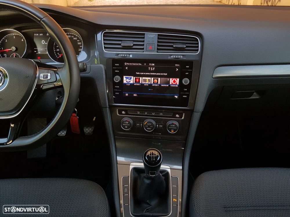 VW Golf Variant 1.6 TDi Confortline - 16