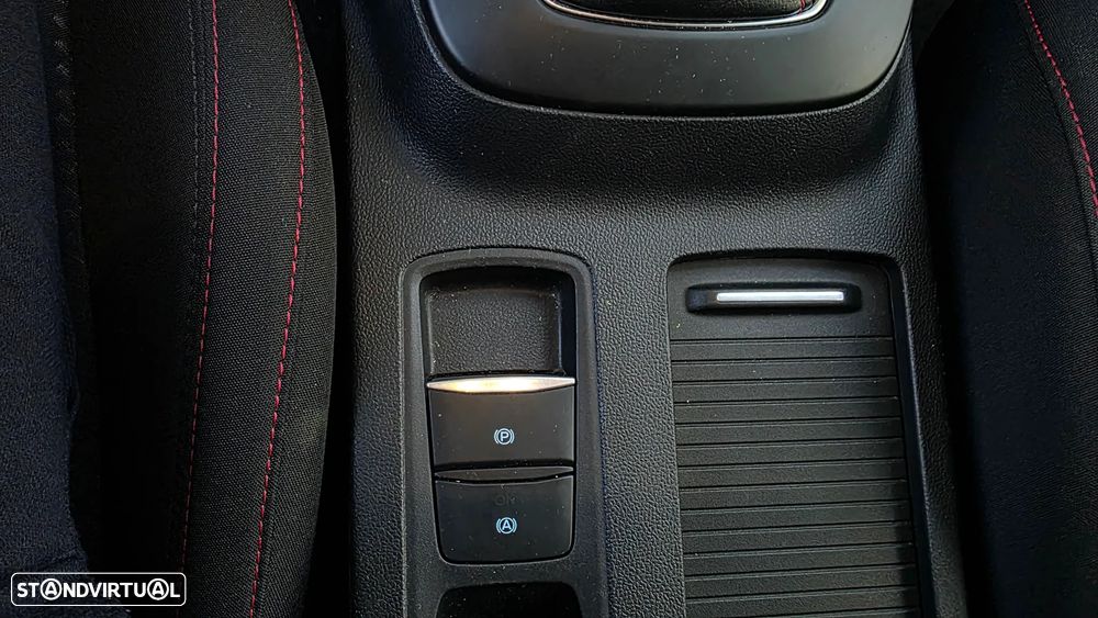 Ford Focus 1.0 EcoBoost S&S ST-LINE STYLE - 16