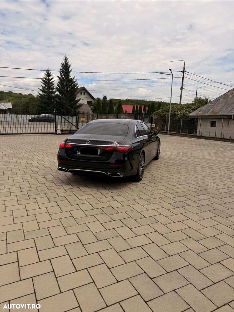 Mercedes-Benz E - 9