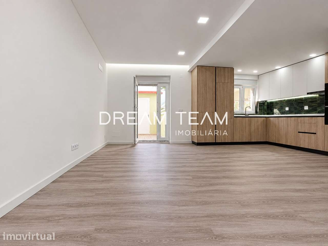 Apartamento T4 Remodelado no Bairro do Liceu em Setúbal - Grande imagem: 4/26