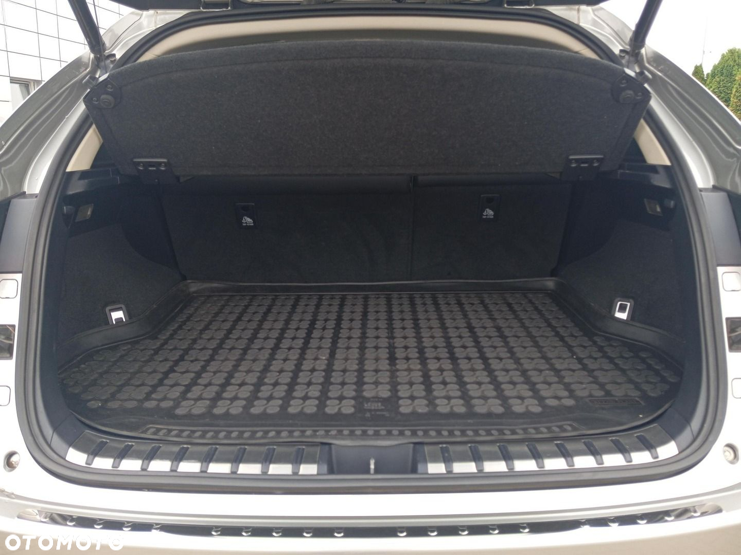 Lexus NX 300h Comfort AWD - 17