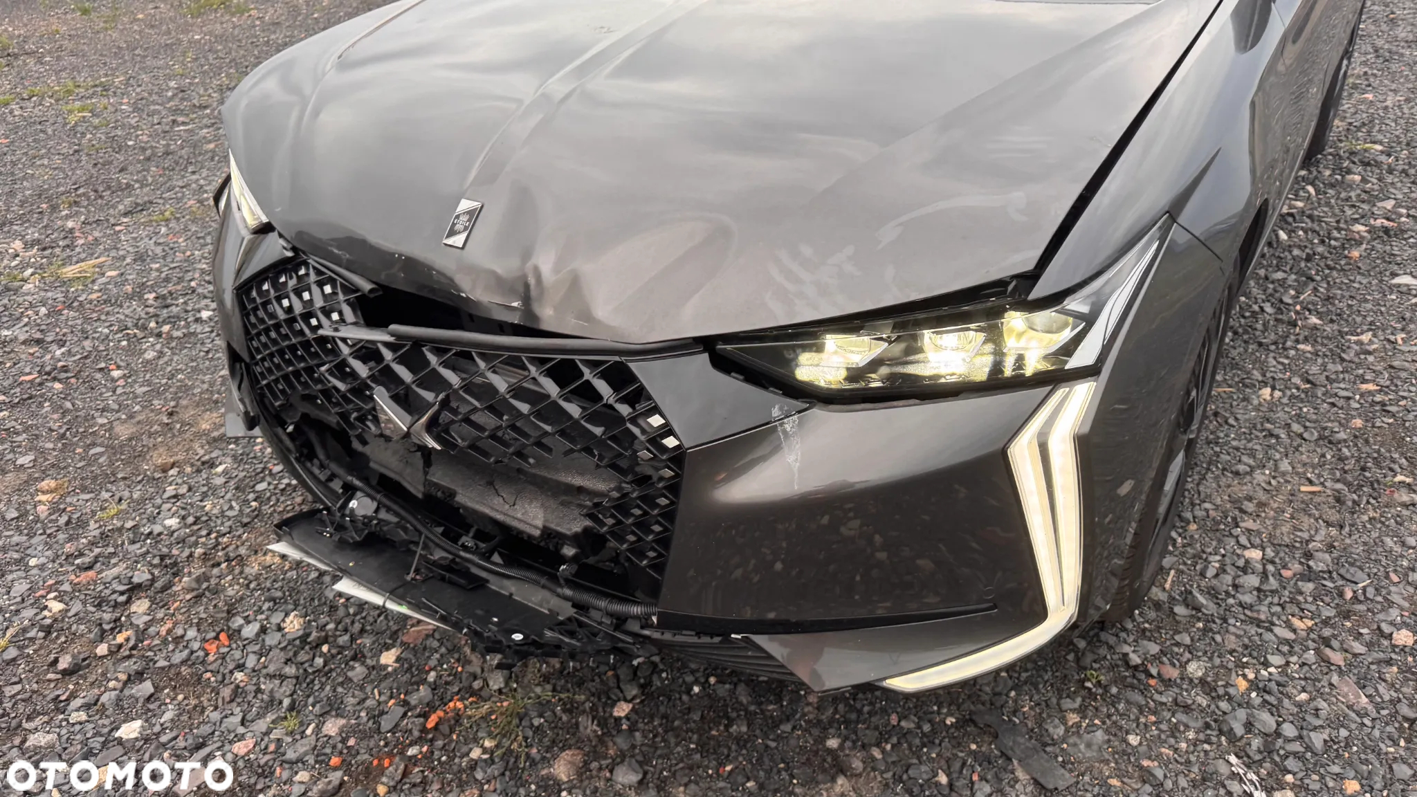 DS Automobiles DS 4 1.5 BlueHDi Étoile Alcantara - 10