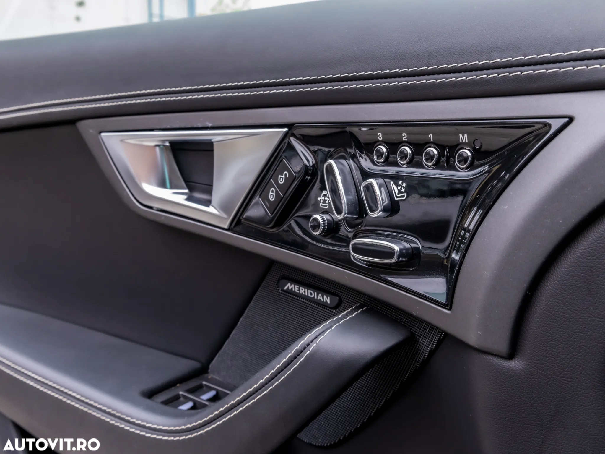 Jaguar F-Type V8 S - 15