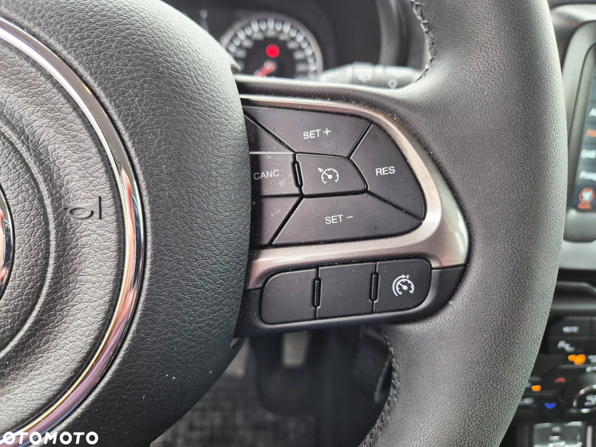 Jeep Renegade 1.0 GSE T3 Turbo Limited FWD S&S - 26