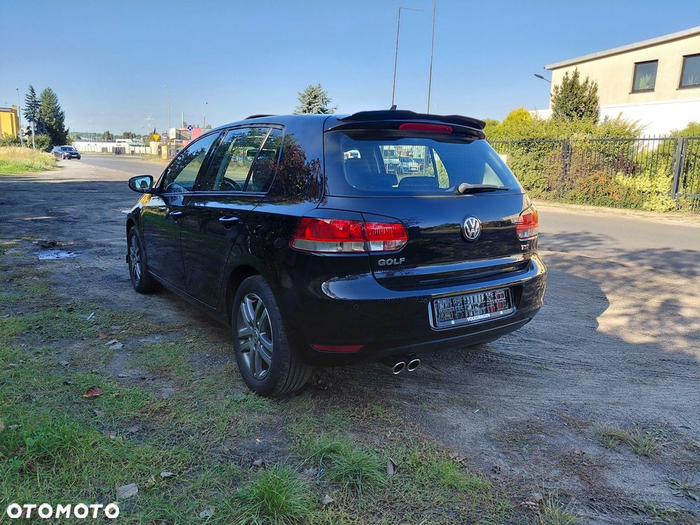 Volkswagen Golf - 5