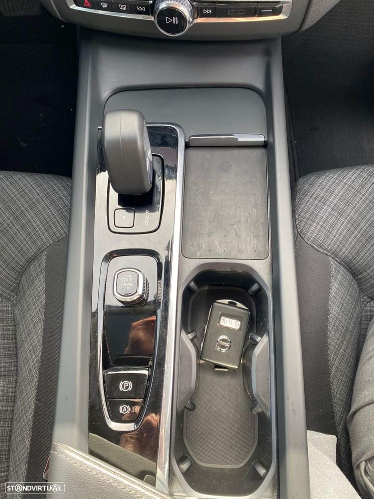 Volvo XC 60 2.0 T6 PHEV Inscription AWD - 8