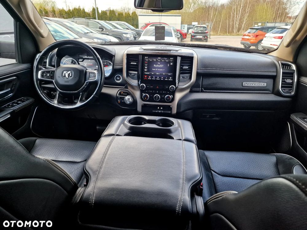 RAM 1500 5.7 Crew Cab Laramie - 24