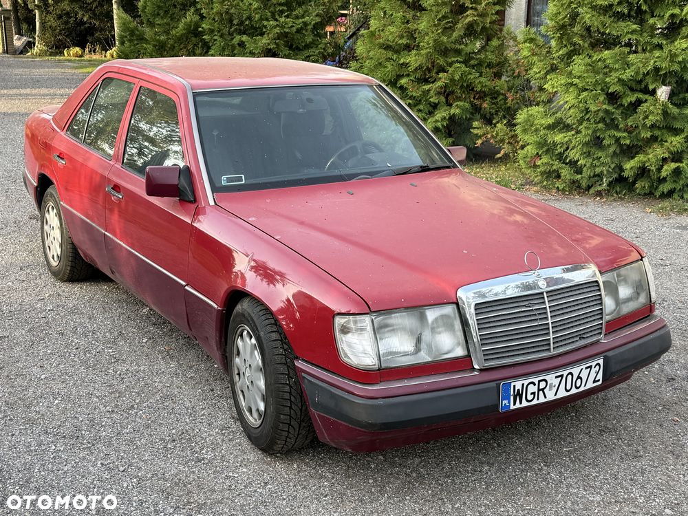 Mercedes-Benz W124
