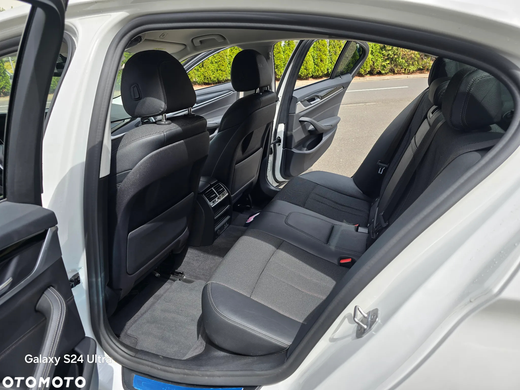 BMW Seria 5 530e iPerformance Luxury Line sport - 15