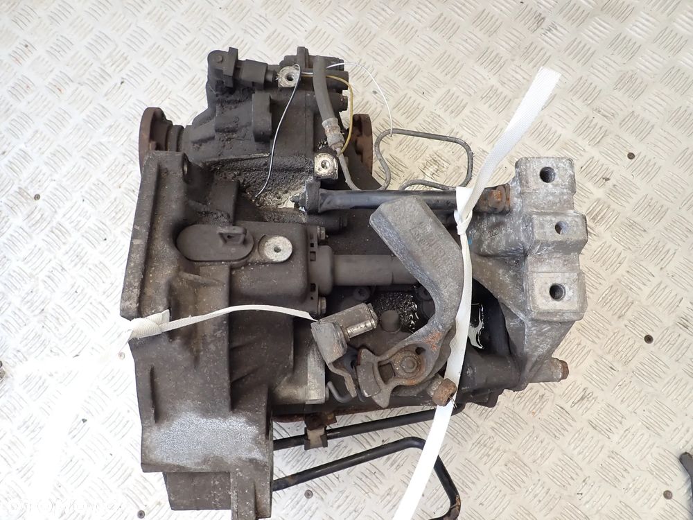 SKRZYNIA BIEGÓW VW GPOLF  EGZ - 2