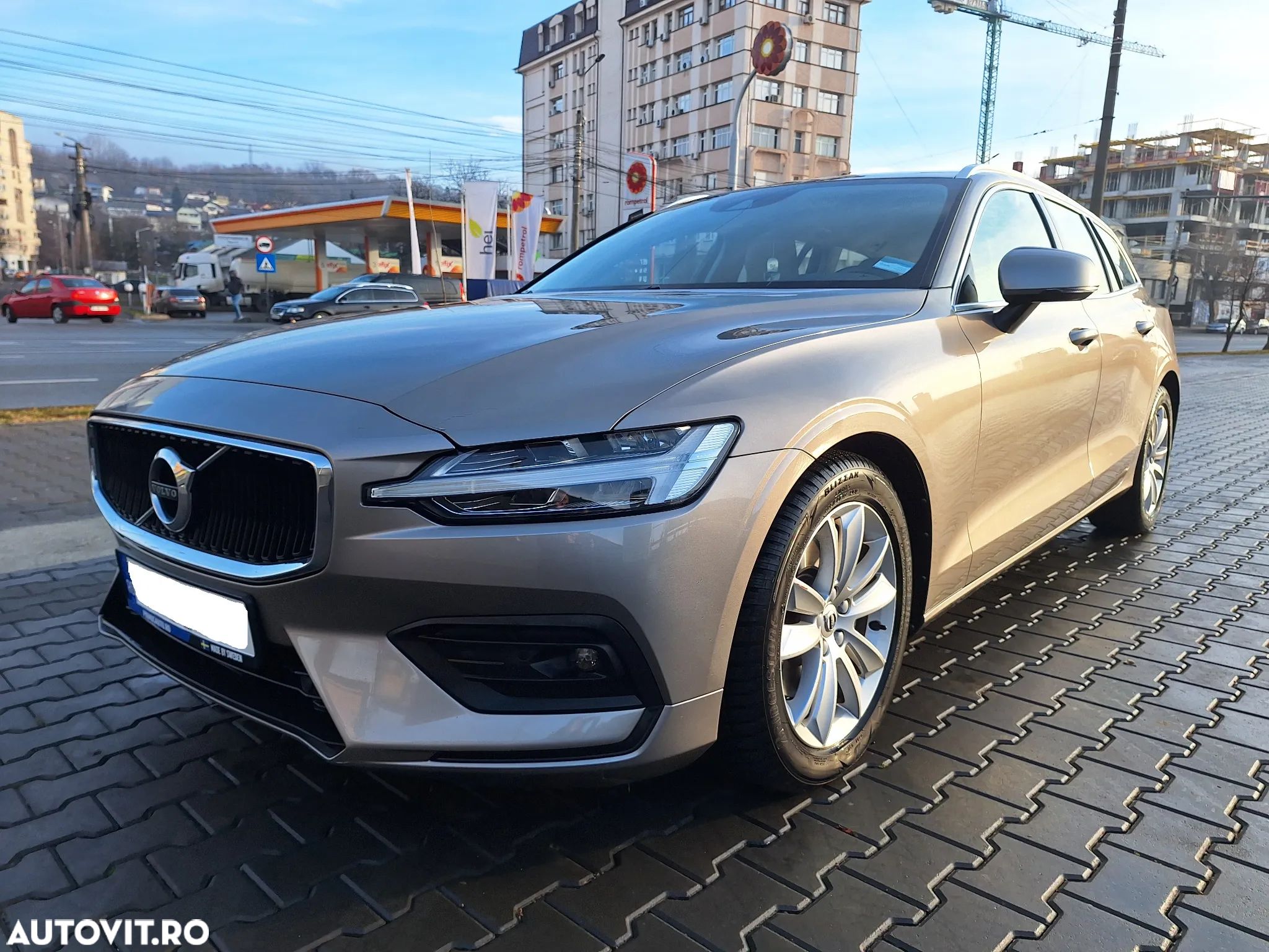 Volvo V60 D4 AWD Momentum - 1