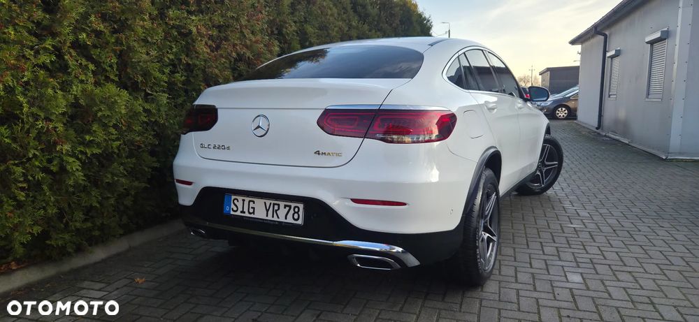 Mercedes-Benz GLC 220 d 4Matic 9G-TRONIC AMG Line - 12