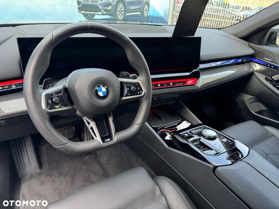 BMW Seria 5 520d xDrive mHEV M Sport - 8