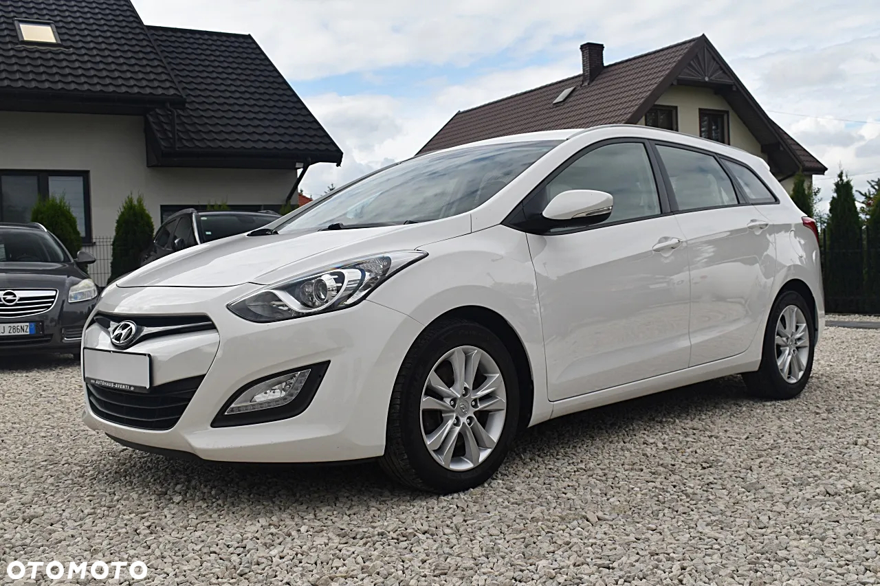 Hyundai i30 1.6 D Premium - 4