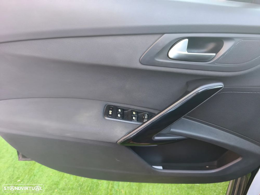 Peugeot 508 SW 2.0 HDi Allure 119g - 19