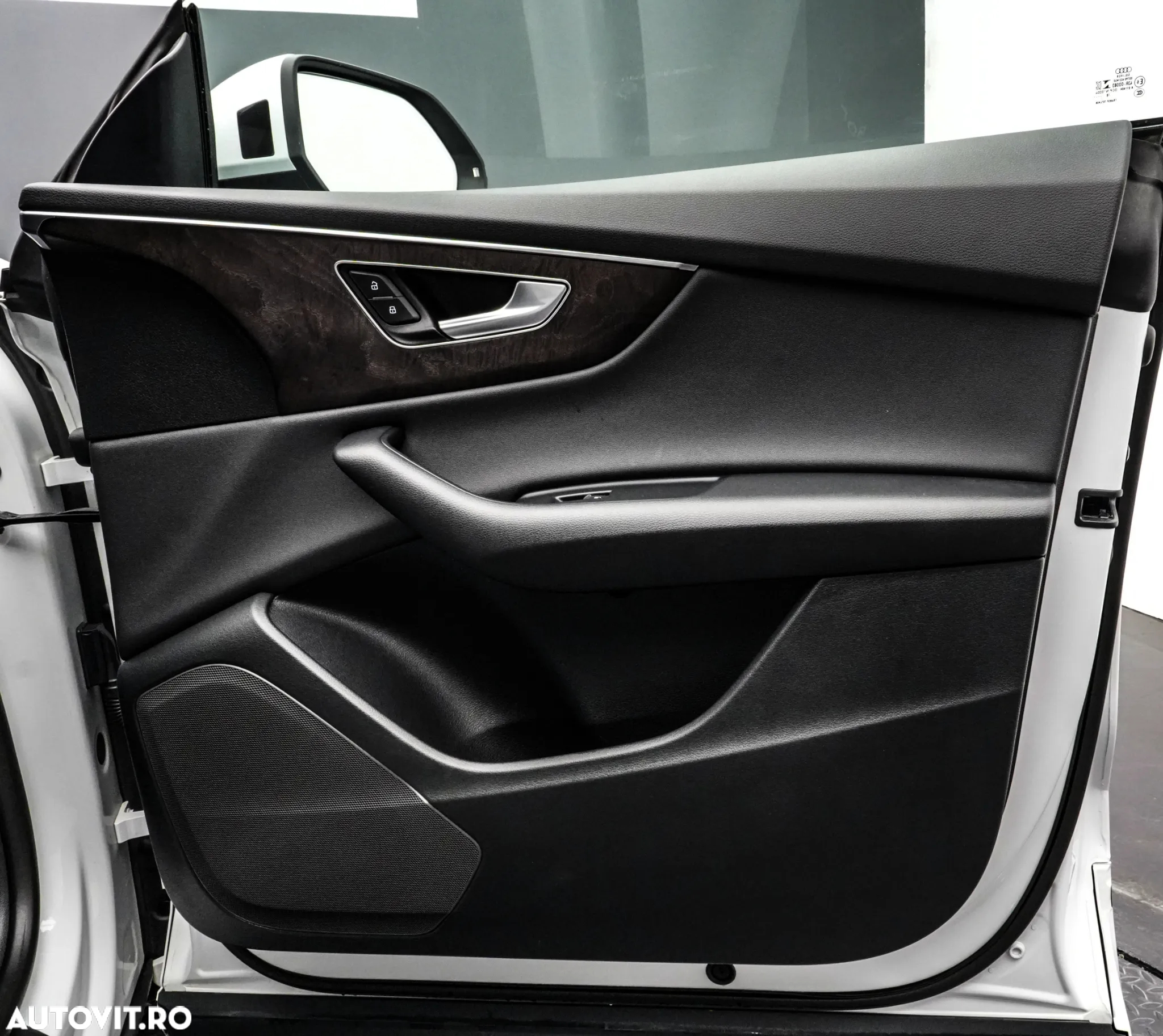 Audi Q8 3.0 55 TFSI quattro Tiptronic MHEV - 25