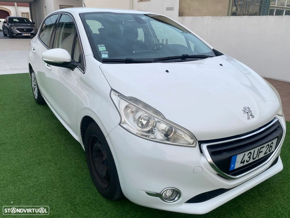 Peugeot 208 1.4 HDi Active - 4